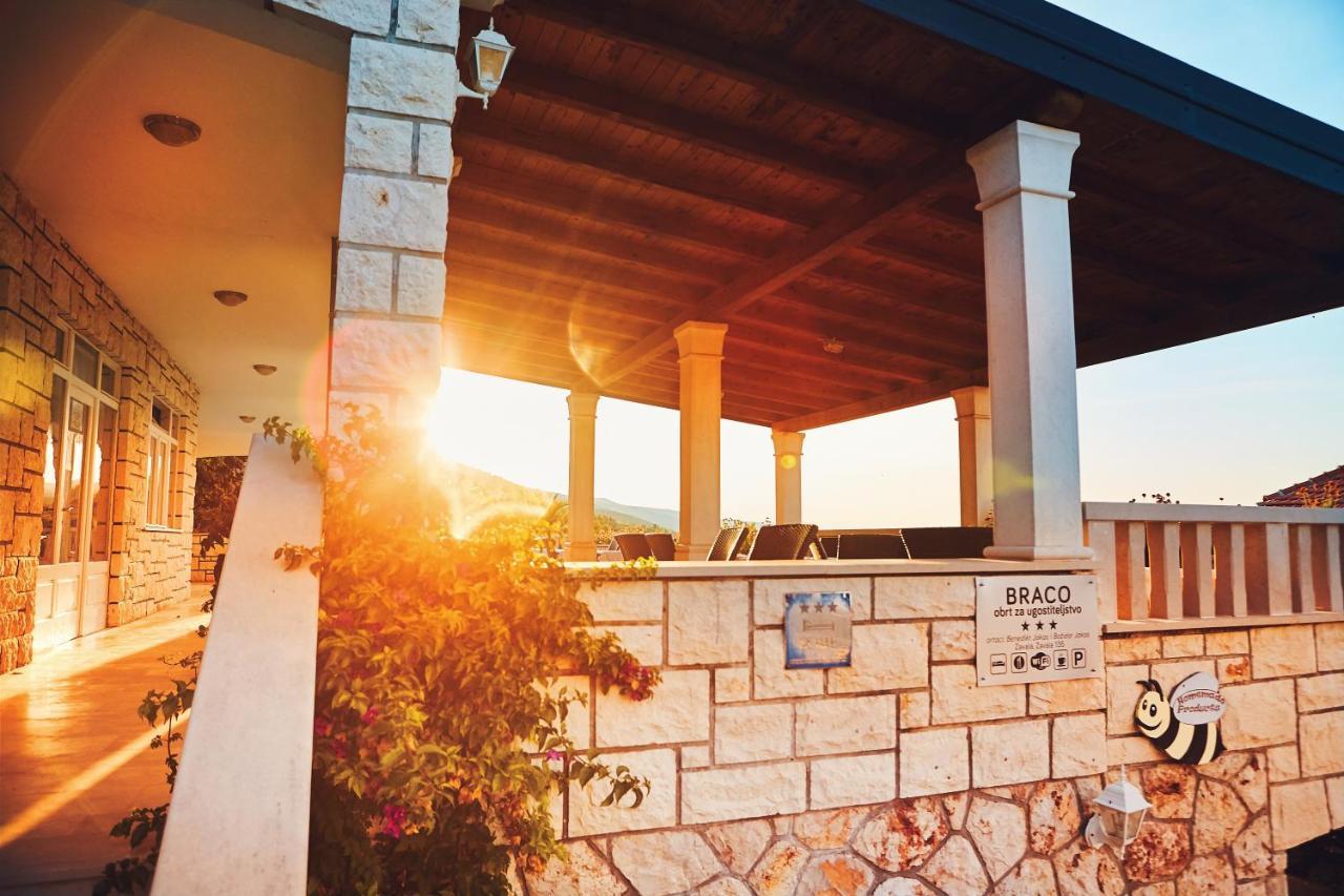 Pansion Braco Bed & Breakfast Zavala Exterior photo