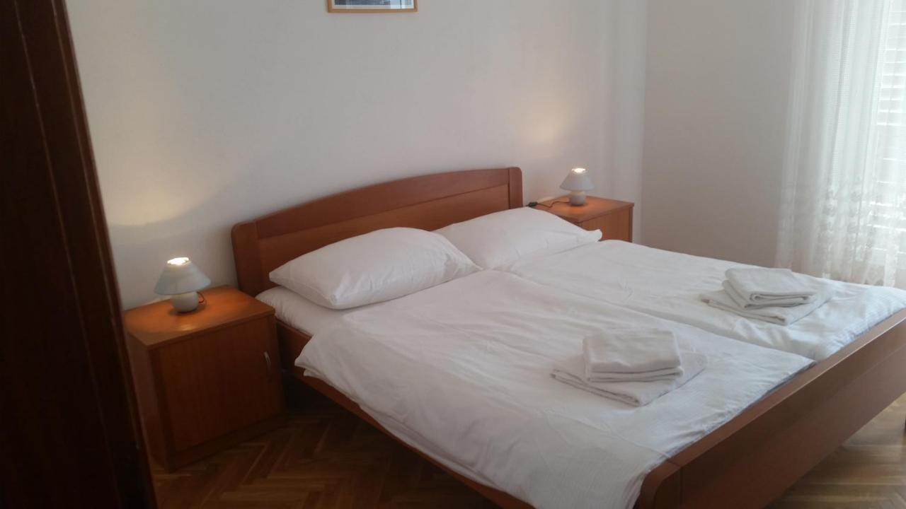 Pansion Braco Bed & Breakfast Zavala Exterior photo