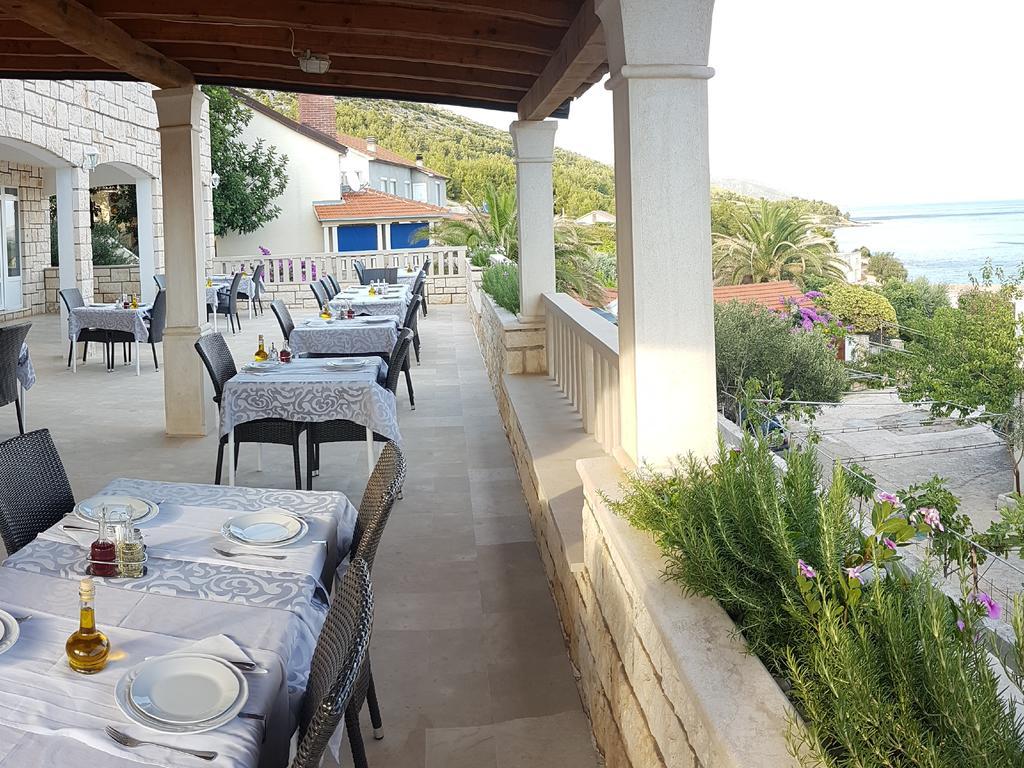 Pansion Braco Bed & Breakfast Zavala Exterior photo